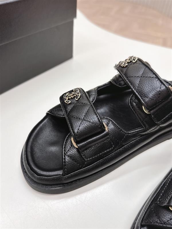 2025112818444063 280